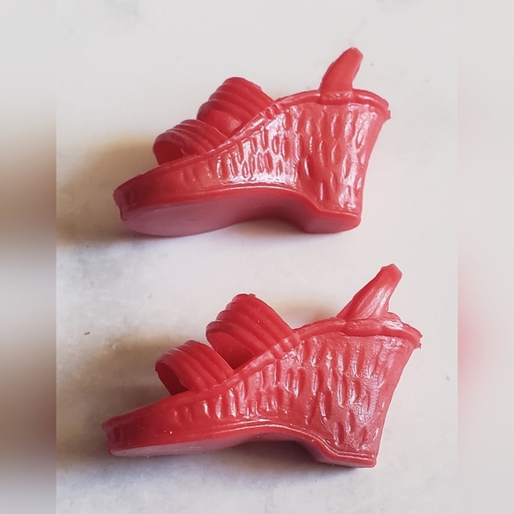 Bionic Woman Mego Doll red sandal shoes Rare - Picture 2 of 5